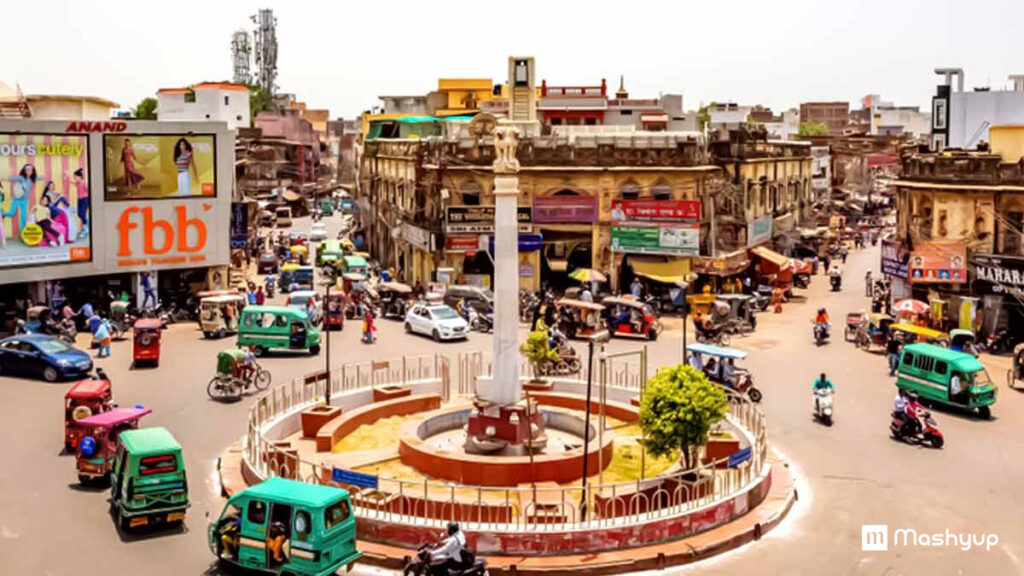 Hazratganj Market Lucknow