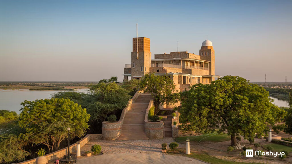 Sardar Samand Lake and Palace