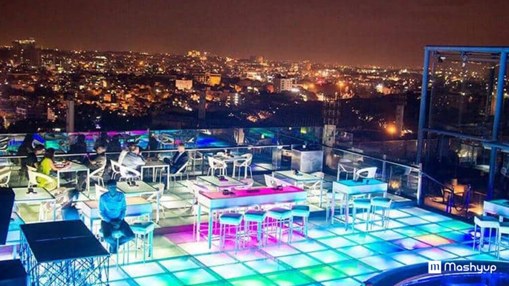 Skyye Lounge