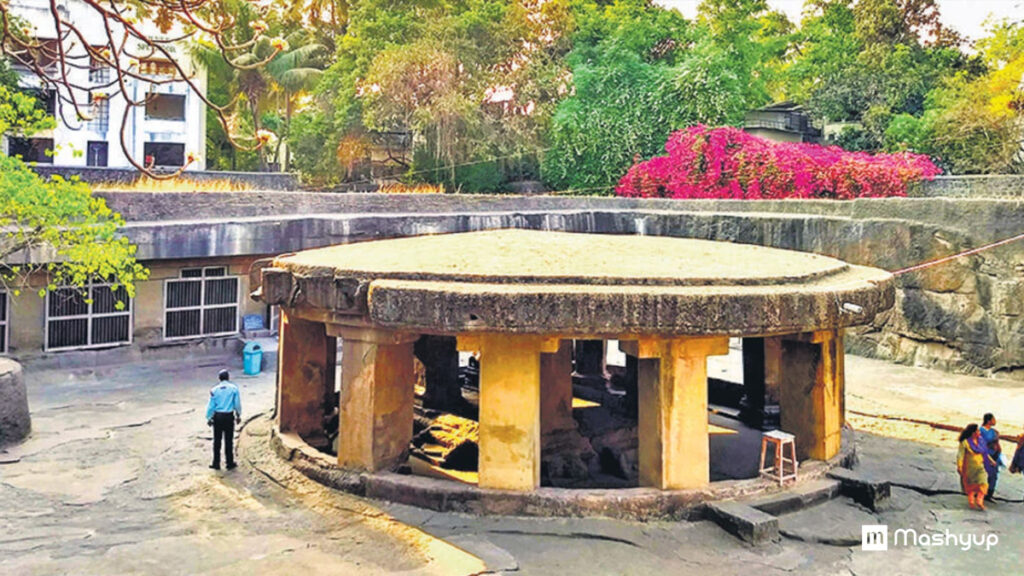 Pataleshwar-Temple